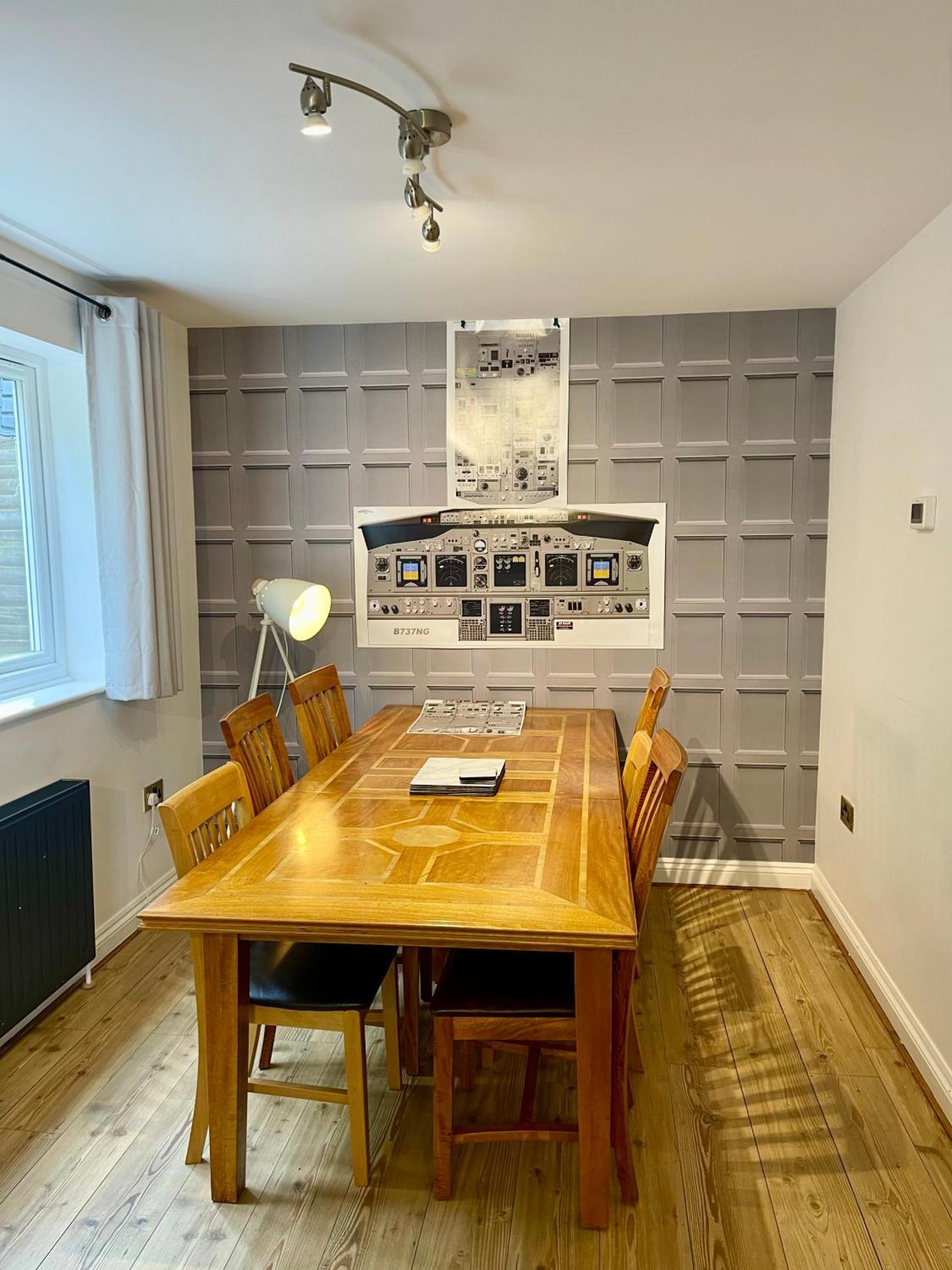 Large 5 Bed Detached House Near Stansted Airport With Parking For 2 Vehicles! Stansted Stays ستانستيد ماونتفيتشت المظهر الخارجي الصورة