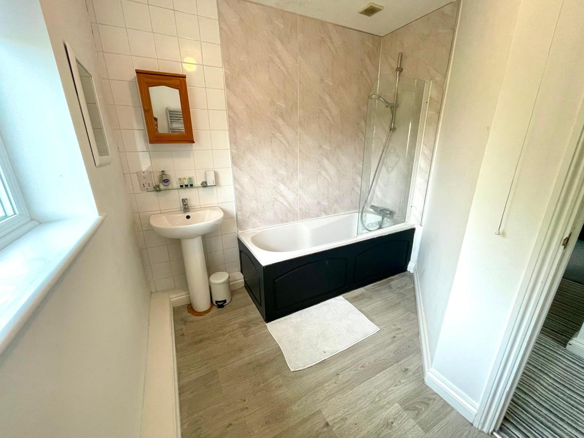Large 5 Bed Detached House Near Stansted Airport With Parking For 2 Vehicles! Stansted Stays ستانستيد ماونتفيتشت المظهر الخارجي الصورة